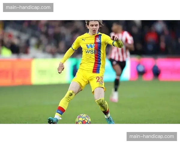 布伦特福德0-0闷平水晶宫,两队各取一分但排名未变 布伦特福德0-0闷平水晶宫,两队各取一分但排名未变