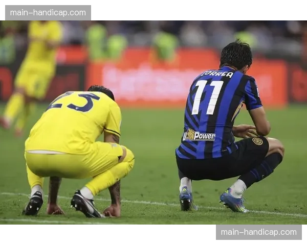 那不勒斯0-2不敌拉齐奥，争二形势陷入被动